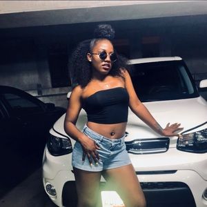 Meet your Posher, Marissa